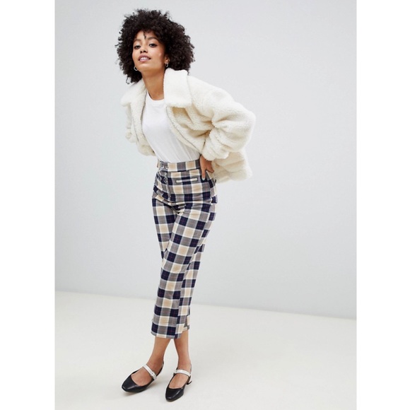 New Look Teddy Borg Coast in White - Picture 4 of 4